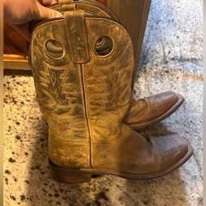 Mens Smoky boots size 11D square toe cowboy boots